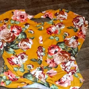 Short sleeved floral shirt